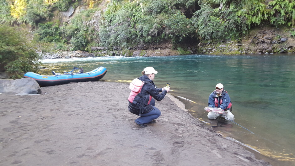 The Lower Tongariro River Raft-Fishing for Trout with Rafting New Zealand