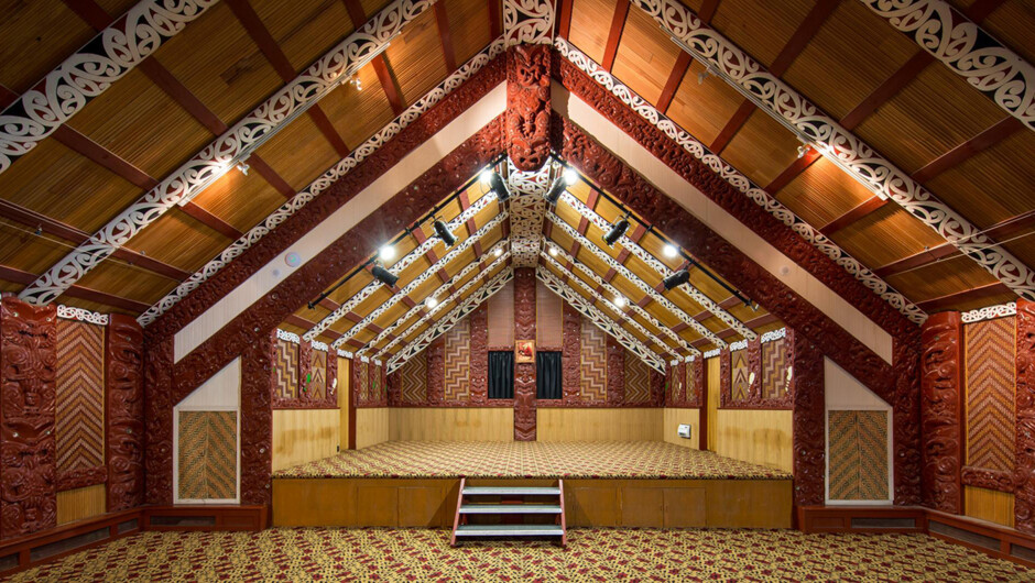 Te Puia Pa Architecture and People