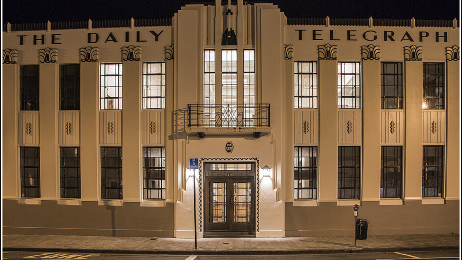 Several streets full of period Art Deco buildings to see while on an Art Deco Tour with Hawke's Bay Scenic Tours.