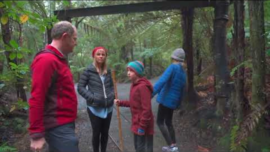 Kiwi Dundee Adventure Tours - Māori culture and New Zealand nature highlights.
