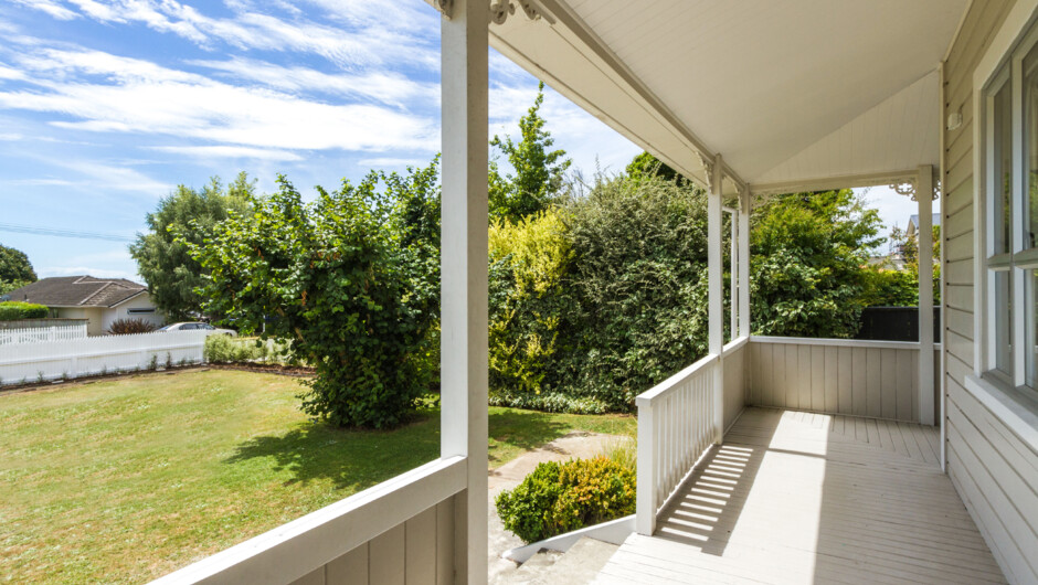 Wrap-around balcony to catch all-day sun