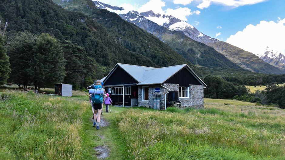 Overnight hike to Aspiring Hut