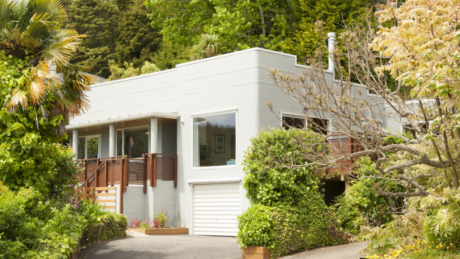 City Escape - Stunning Nelson Getaway.