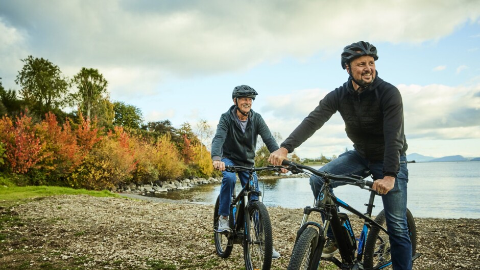 Explore Taupo on e-bikes.