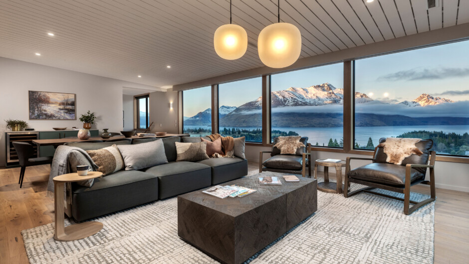 Matariki Residence boasts uninterrupted panoramic views of the Queenstown area.