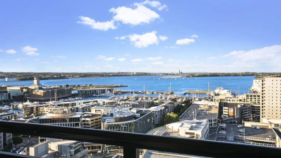 Amazing views of Auckland City from the covered balcony