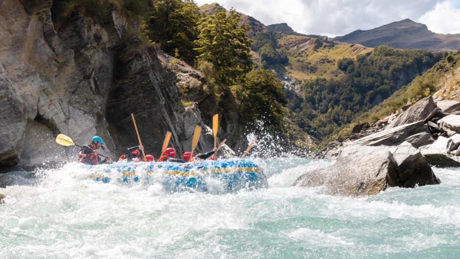 Queenstown Rafting - Shotover River.
