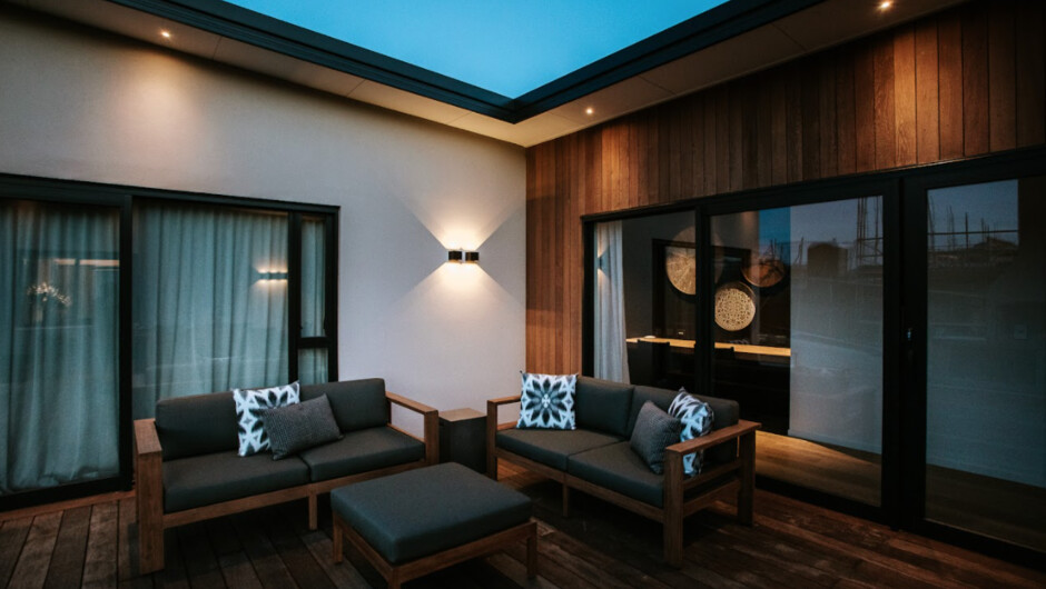 Outdoor entertaining area with outdoor fire.