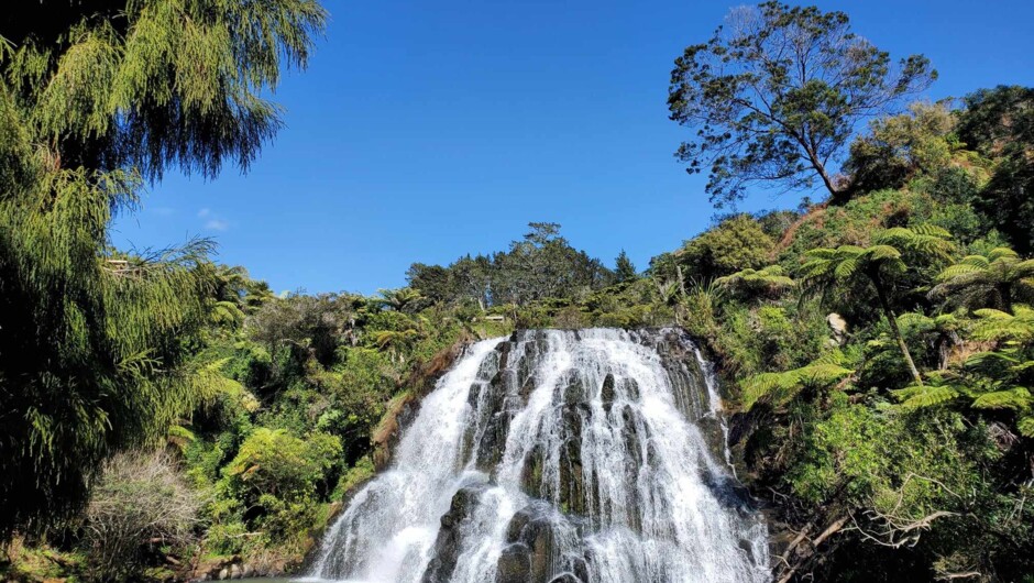 A stop at this waterfall can be included in our airport transfer.