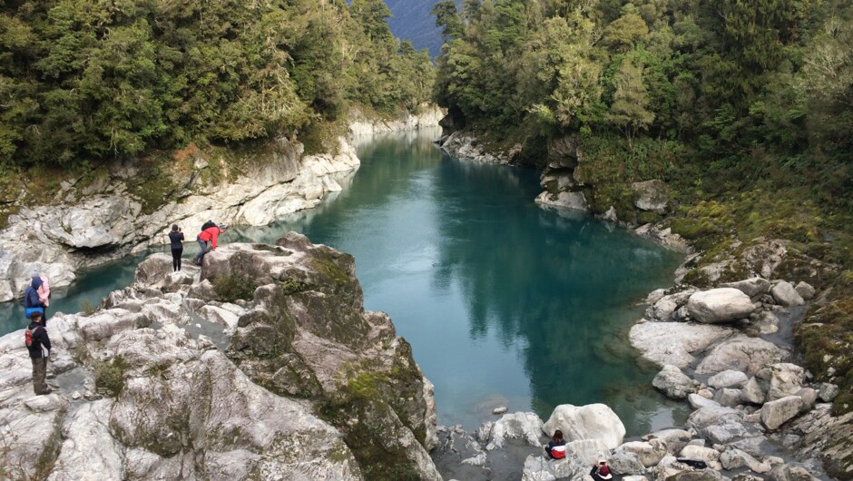We show you the real New Zealand.the best scenic nature spots without needing half day hikes to find them.
