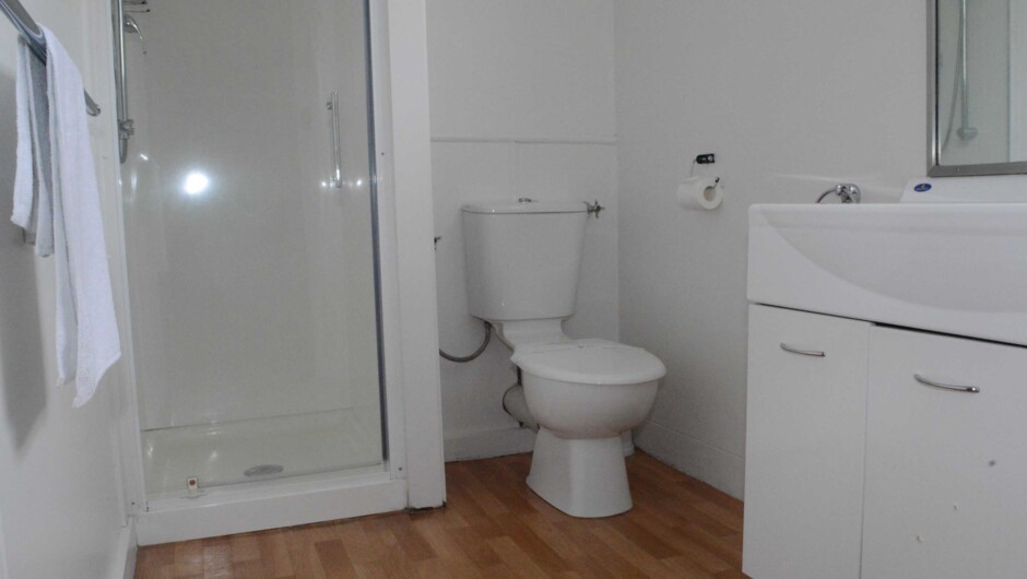 Ensuite bathroom with free toiletries. Wheelchair accessible bathroom and unit.