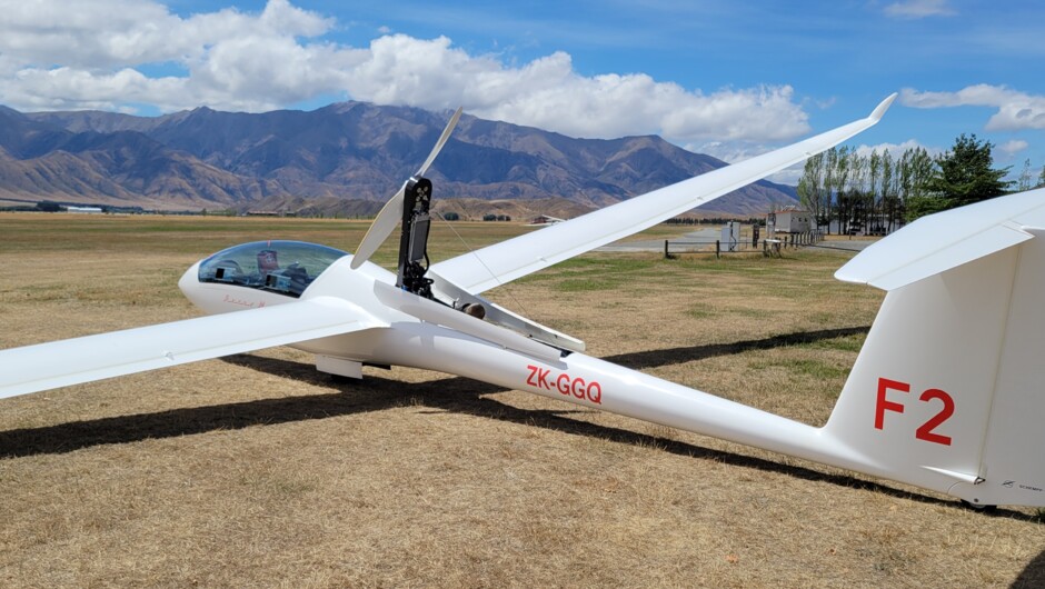 Arcus M motor glider in Omarama