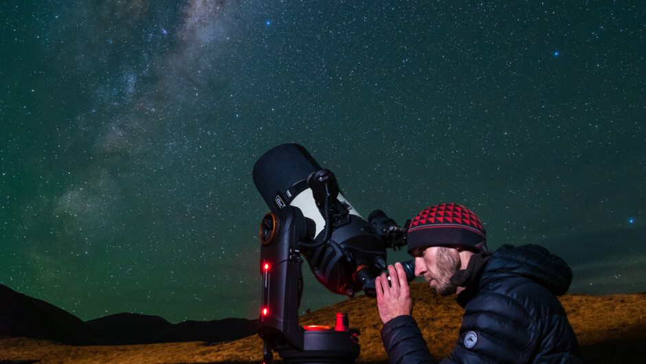 Observing deep sky objects through a telescope