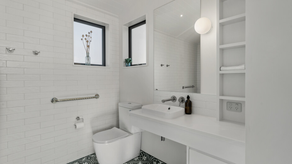 Bull Ridge Escape - Wanaka Holiday Home