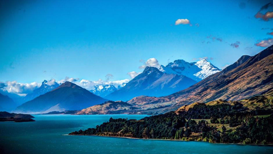 Our Queenstown car rental services offer reliable vehicles for exploring the breathtaking landscapes and thrilling experiences the region has to offer.