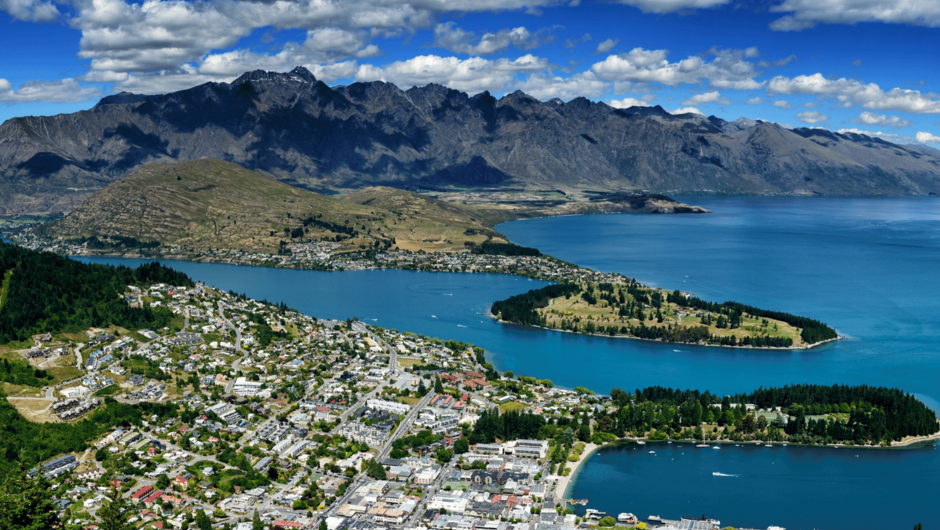 Accelerate your Queenstown adventure with ease! Our car rental services ensure you're equipped to explore the stunning landscapes and adrenaline-fueled activities of the region.
