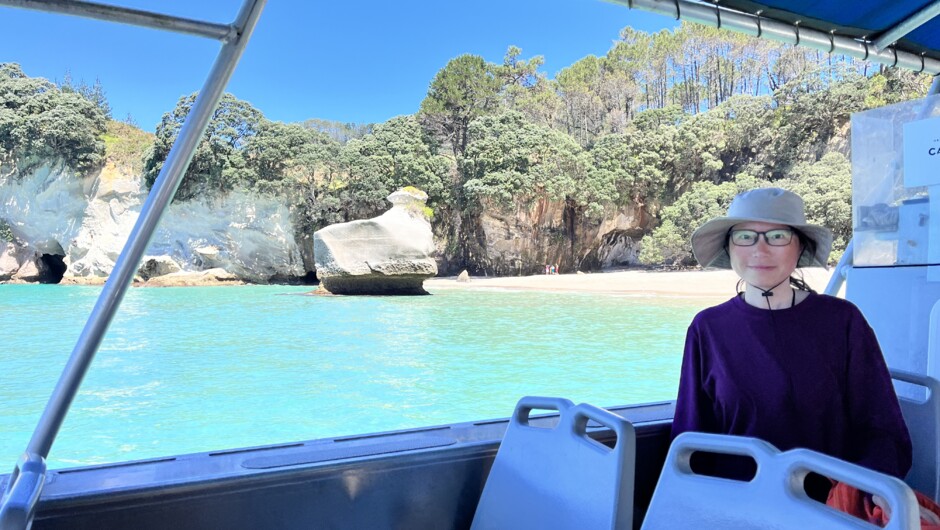 Explore the hidden coves, turquoise waters, and dramatic cliffs of Cathedral Cove by boat, walk or kayak.