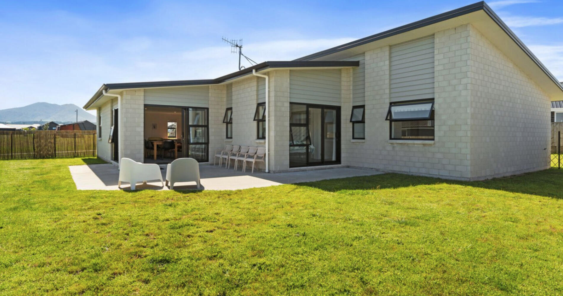 Puna Rise - Taupo Holiday Home | Accommodation in Taupō, New Zealand