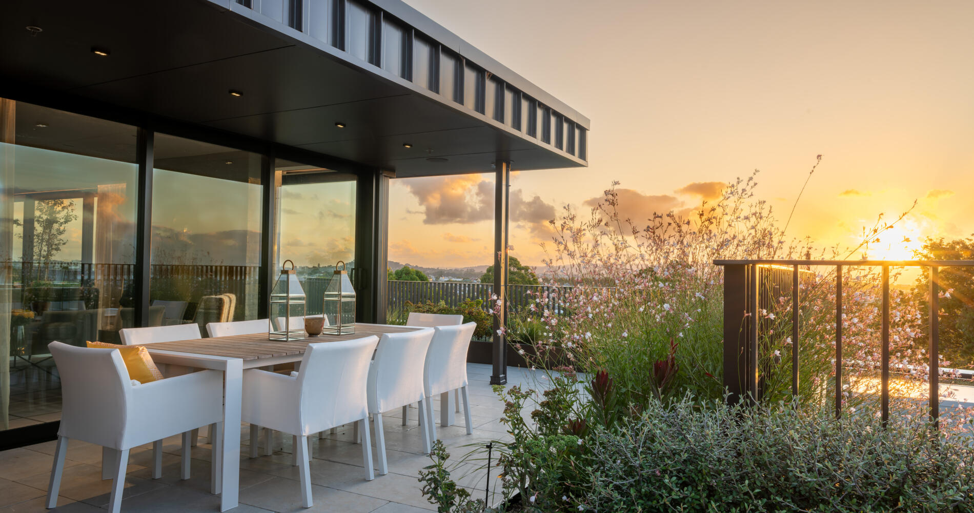 The Penthouse | Accommodation in Auckland, New Zealand - Exclusive Green Roof Penthouse Rentals Auckland
