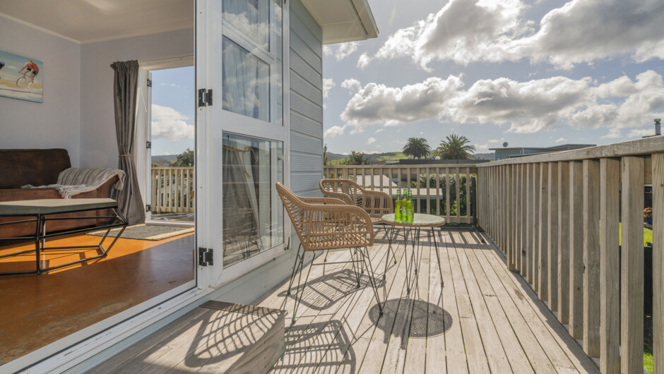 Apartment - Across the Road to the Beach