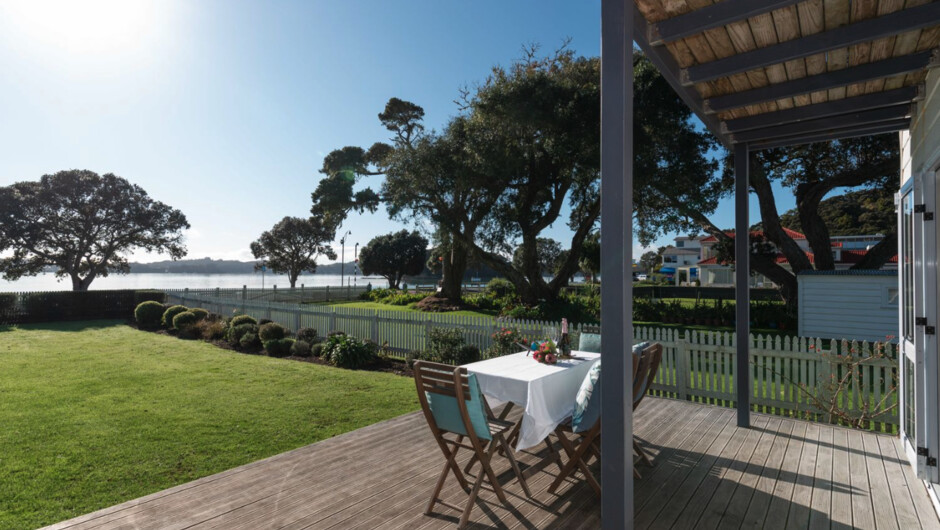 Wairangi Beach Cottage - Paihia Beach House