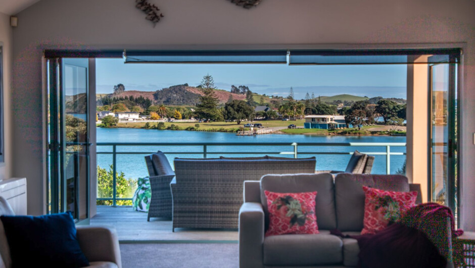 Soul Retreat - Cable Bay Holiday Home