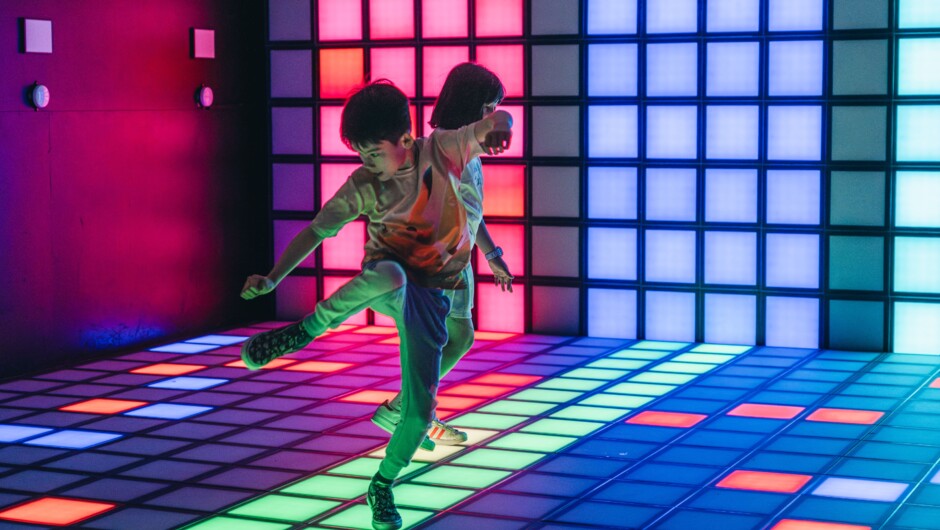 Room D - Running Grid Floor is Lava X-Grid