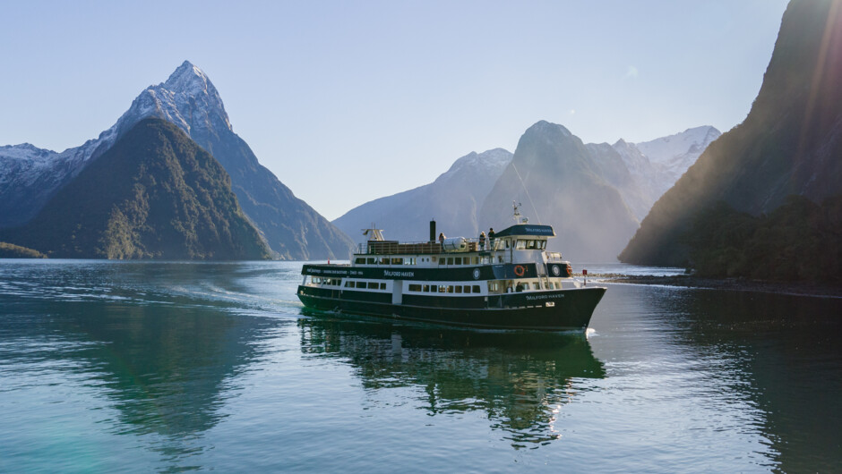 Milford Sound Signature Cruise on the The Haven