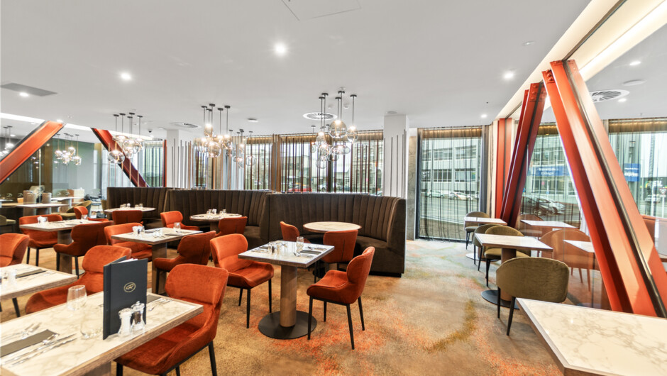 Retreat Restaurant &amp; Bar