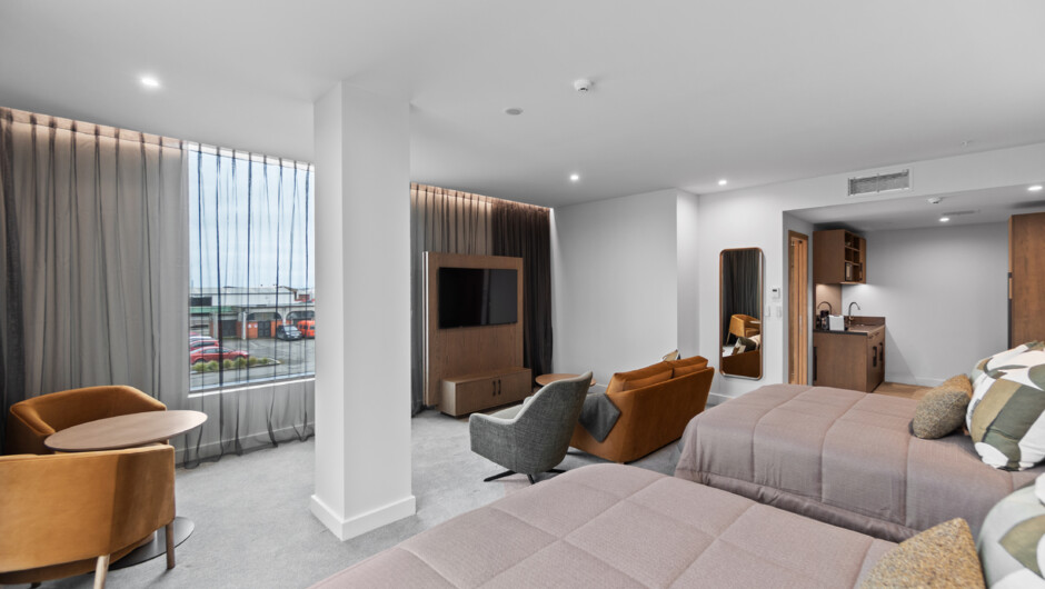 Executive Twin Studio