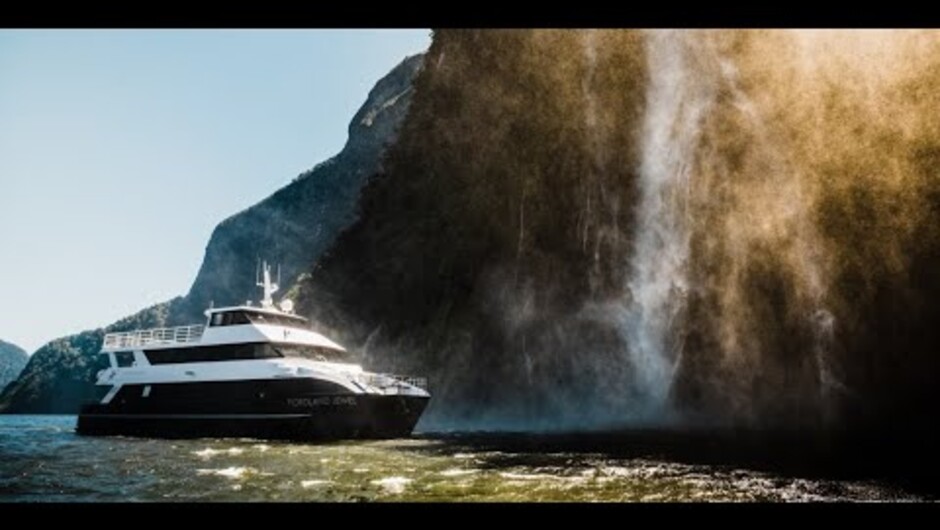 Jewel in Milford Luxury Small Group Tour from Queenstown