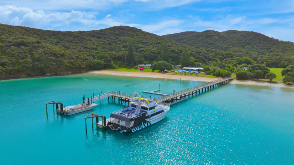 Ferry at Otehei Bay Wharf, Urupukapuka Island