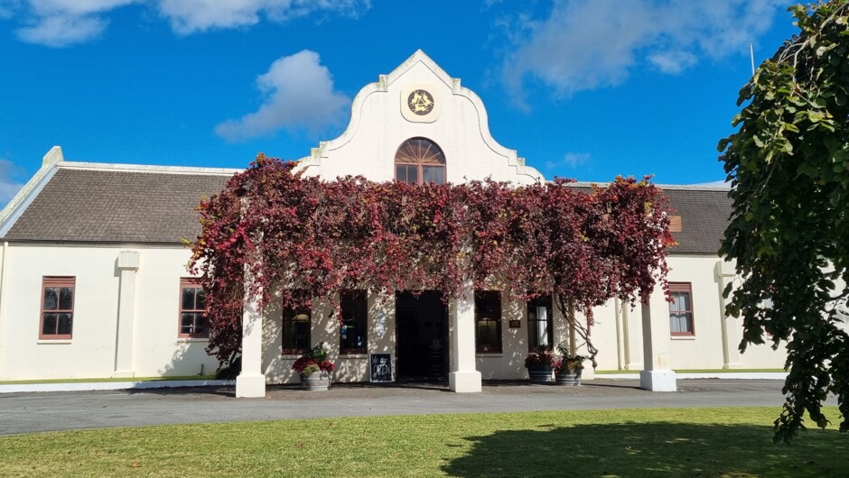 Leveret Mills Reef Winery - Cellar Door Wine Shop