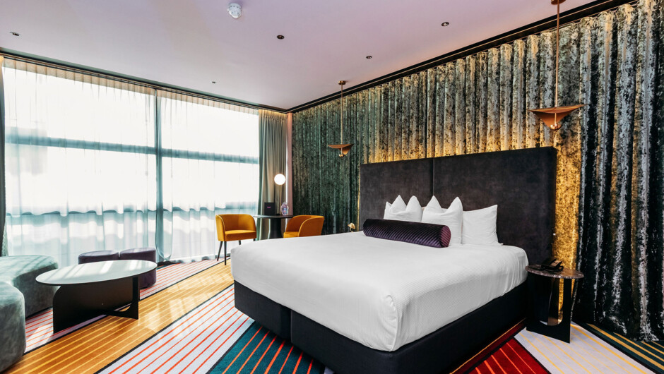 Oasis King, Naumi Hotel Wellington