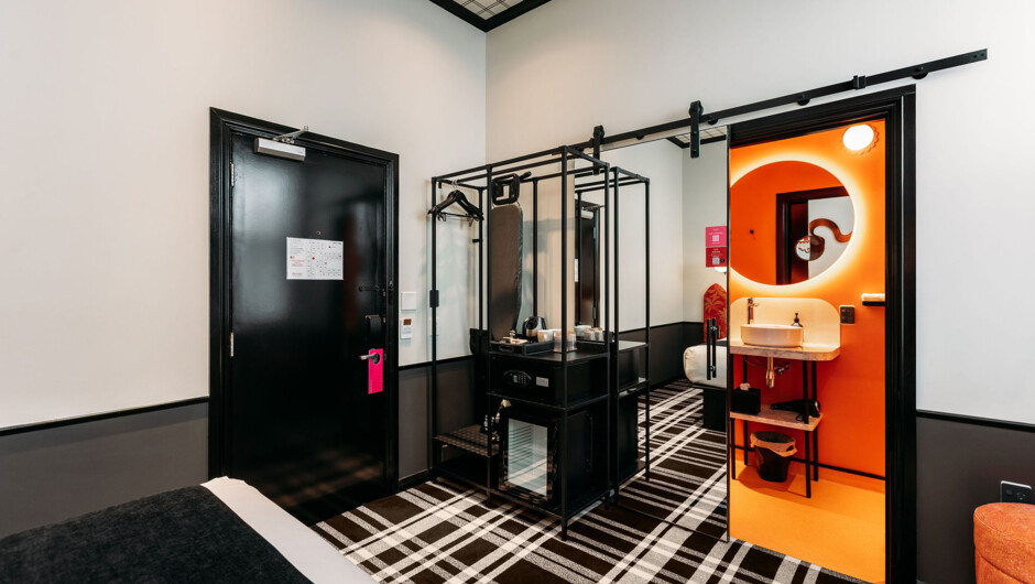 Zest Queen, Naumi Studio Wellington