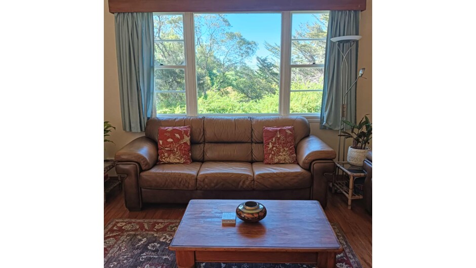 Lounge with views of valley