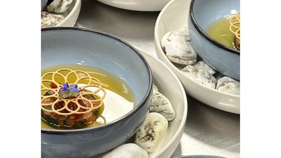 Vegetable entree with crunchy tuille