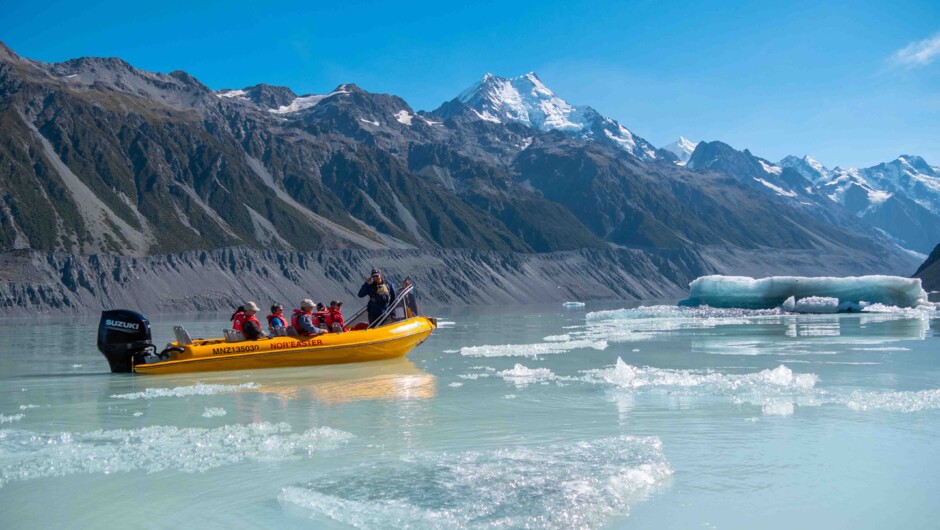 Exploring the glaciers by boat in Aoraki/Mount Cook National Park