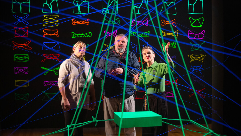 Toi Art, String Games