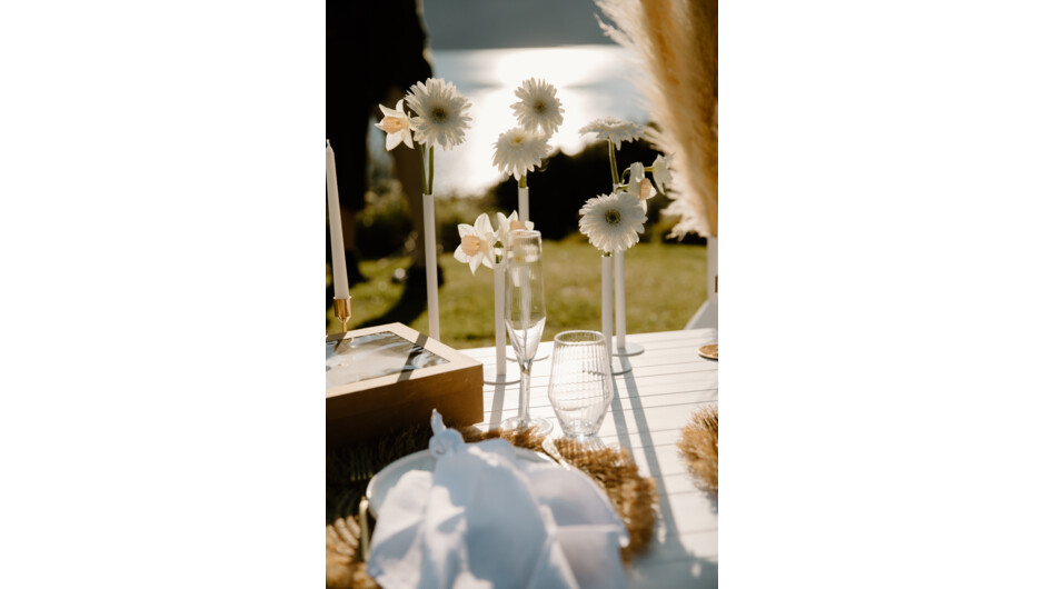 Queenstown afternoons feel best with a picnic in the outdoors.