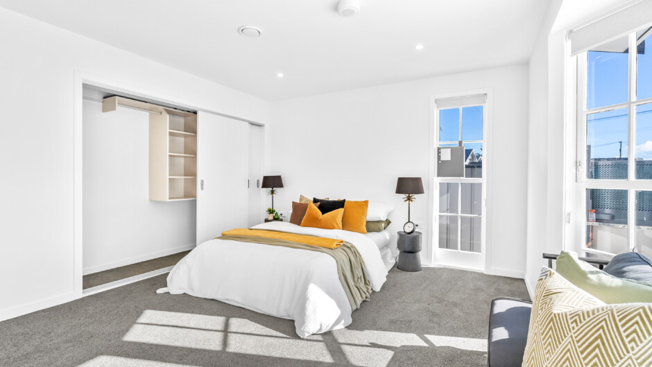 Deluxe Queen Room with ensuite