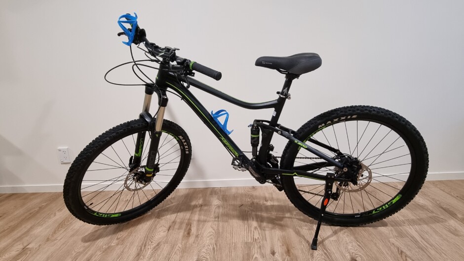 Full Suspension Hard Tail Mountain Bikes.