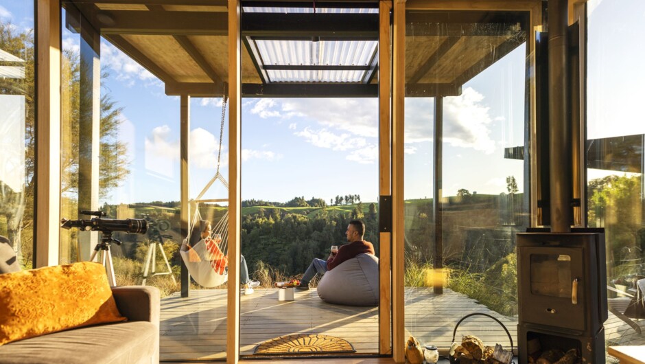 Delve into the geothermal paradise of Rotorua, Bay of Plenty, where nature’s wonders and rich culture collide  Discover bubbling mud pools, steaming geysers, and the warmth of Māori hospitality.