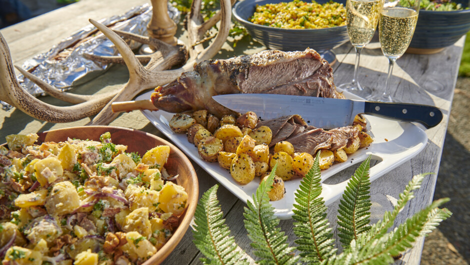 Fully catered with gourmet 3 courses meals and homebaked treats.