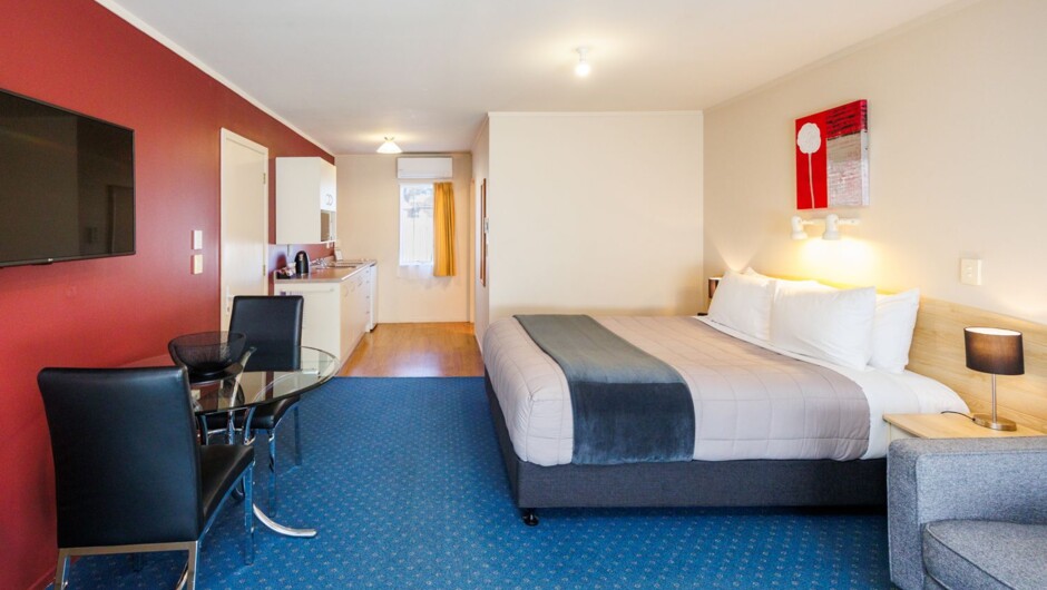 Good size Units. Fully equipped kitchens