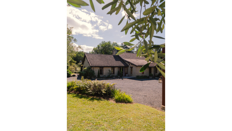 Off The Beaten Track - Luxury Tuscan Oasis