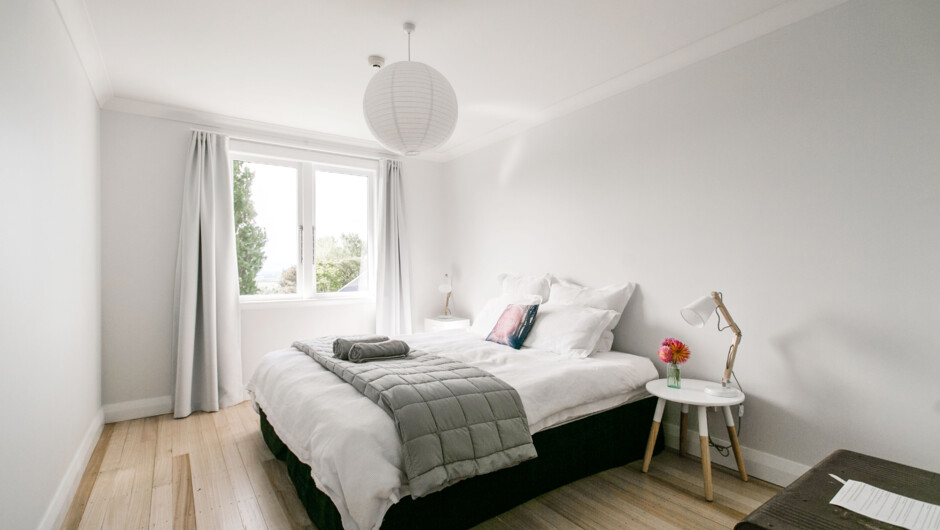 Off The Beaten Track - Idyllic Lodge Retreat