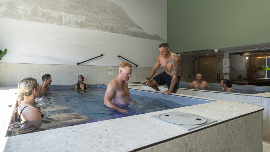 Traditional Sauna, Steam Room, Hot &amp; Cold Mineral Pools