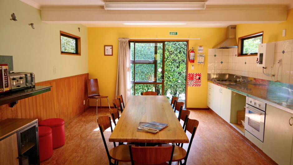 Queenstown Holiday Park Creeksyde Communal Kitchen