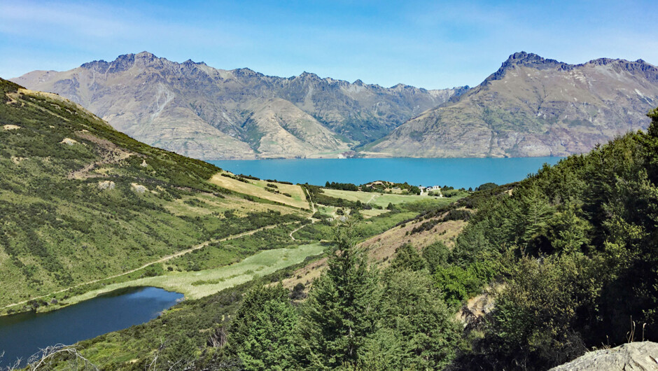Views of Lake Wakatipu and mountains